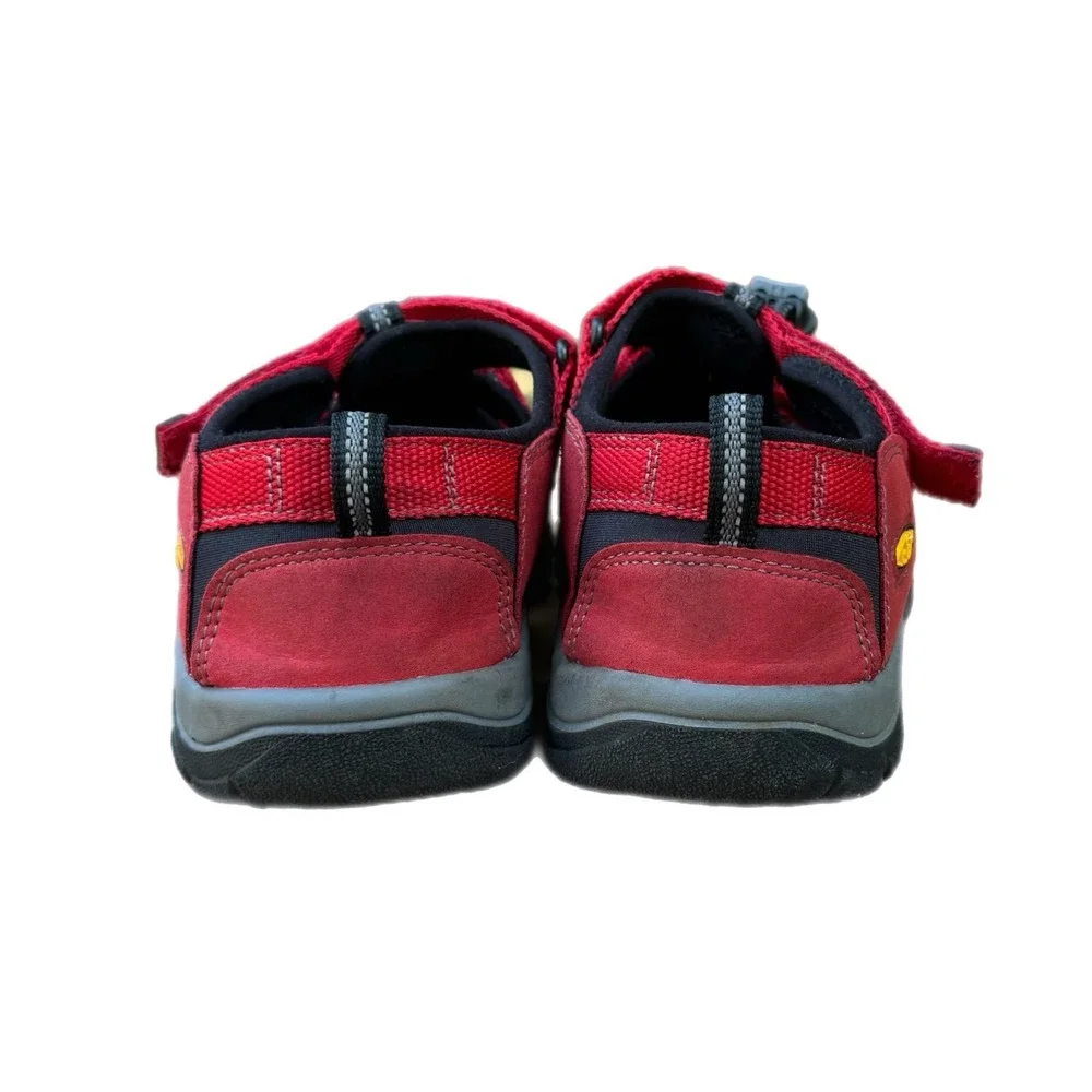 Keen Newport H2 Sandal size 6 Big Kids boy Red gargoyle Hiking Trail Waterproof